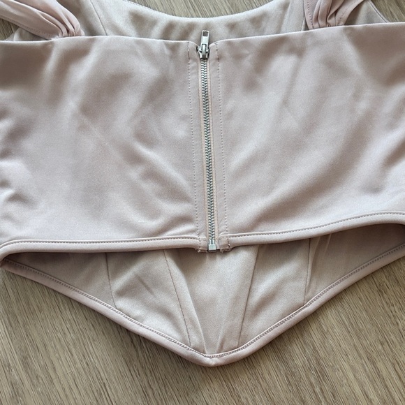 NWOT Vici Collection Elegant Pink Off-Shoulder Corset Top - Picture 7 of 9
